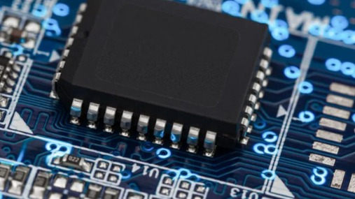 理想汽车大反攻：纯电折戟，智驾救火