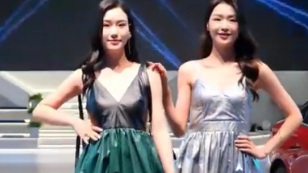 车模走秀《江南烟雨路》