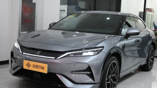 价位整体下探十万 完美平替腾势N7 静态体验比亚迪宋L