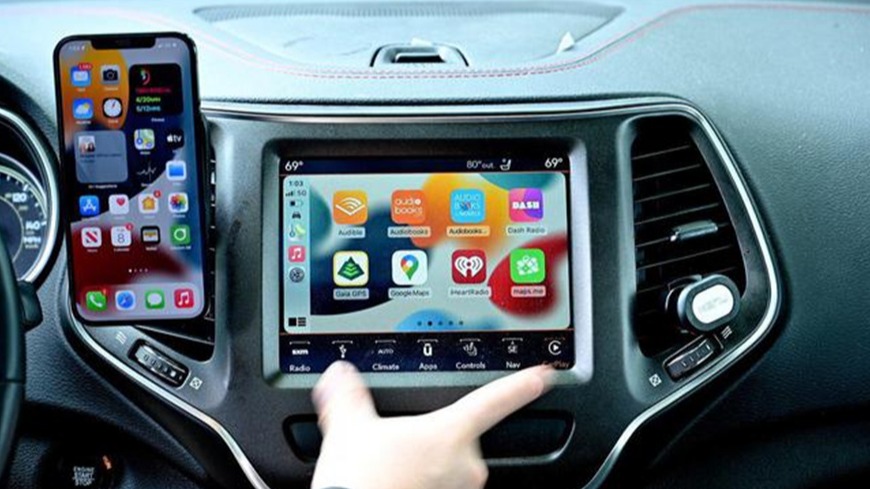 CarPlay遭批 自研车机时代苹果“霸主”不稳