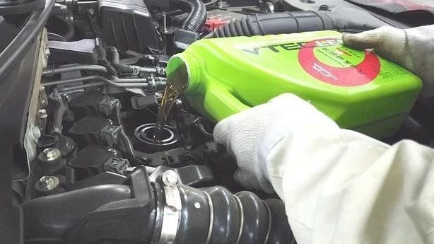 汽车这些地方的保养，自己动手也能搞定，别再花冤枉钱了