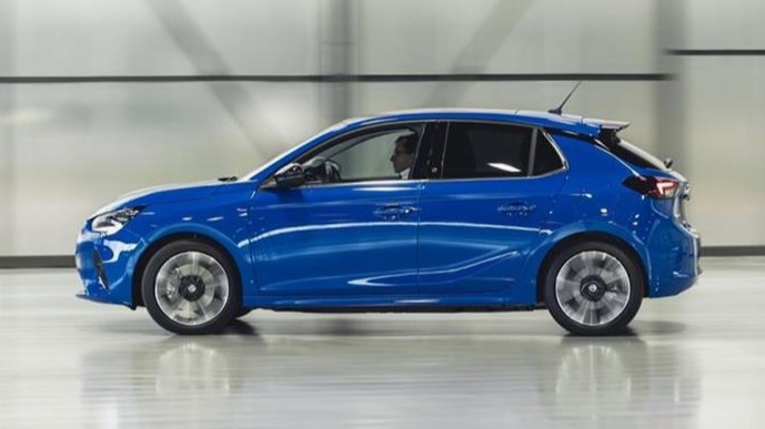 可免费安桩 PSA电动化战略有新进展