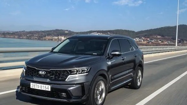 新手开车，掌握这5个省油小技巧，能省不少油钱