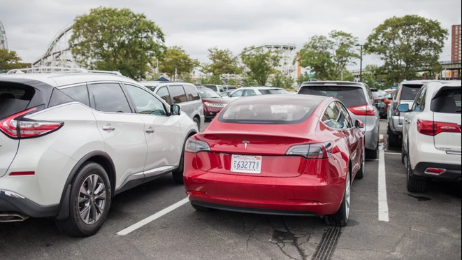 特斯拉在中国已获得Model 3长续航版生产许可