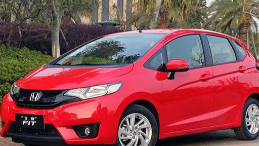 这三款车便宜又省油，开出去还有面子，年轻人买车的最佳选择