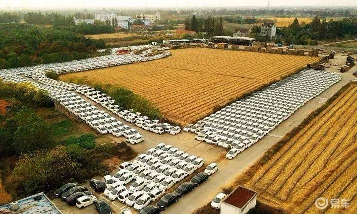 共享汽车“坟场”背后：平台接连倒下，用户押金难退