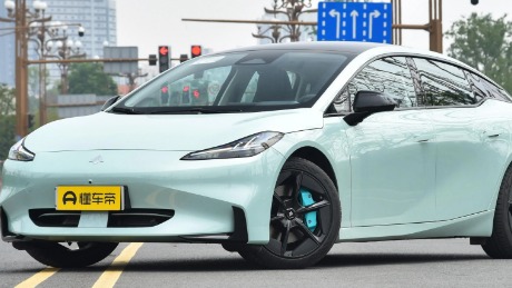 1公里最低4分钱，配备L2级辅助驾驶，昊铂GT与特斯拉Model 3选谁好