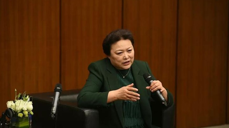 王凤英加盟，里斯组建新咨询团队 一份报告揭露多家车企战略隐患