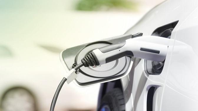 电动汽车的2023，智能手机的2011？