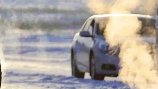 原地热车=毁车？2022年了，到底还需不需要热车！？