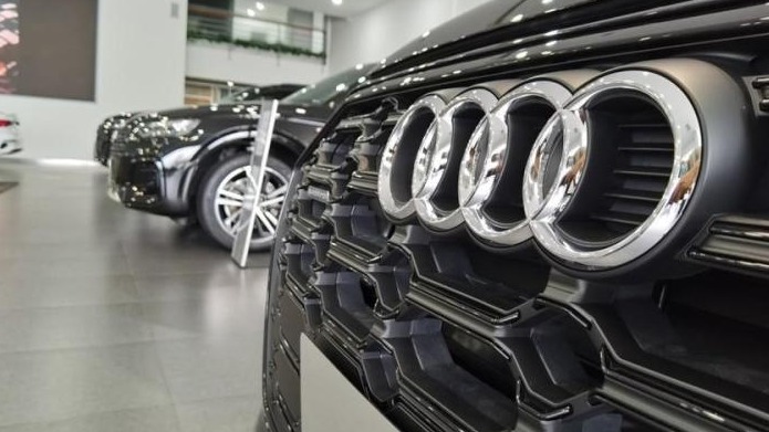 降价10万卖不动，奥迪陷入“老年化”，销量掉队