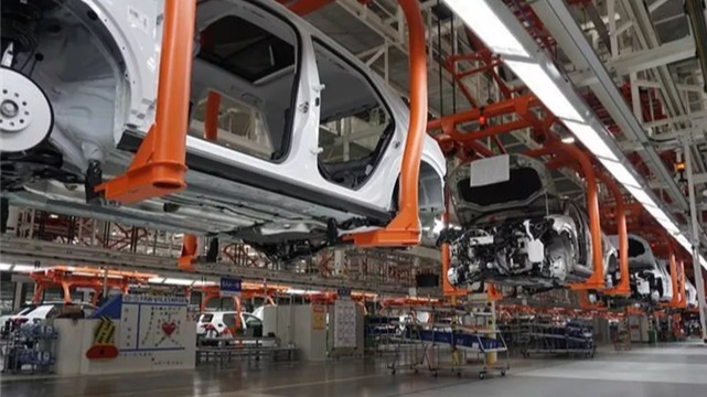 1天超6千万固定费用 多家车企面临库存告急复工难