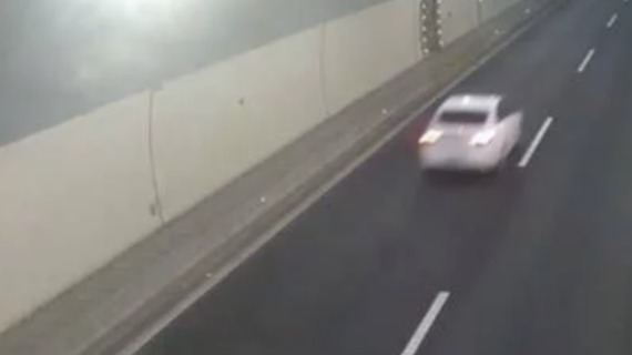 高速上小轿车刹车失灵 台州绍兴两地交警的救援方案堪称完美