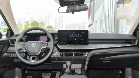 凯美瑞和雅阁，2.5L+8AT和1.5T+CVT哪个操控更好