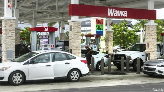 原因不明 特斯拉在美超级充电站起火