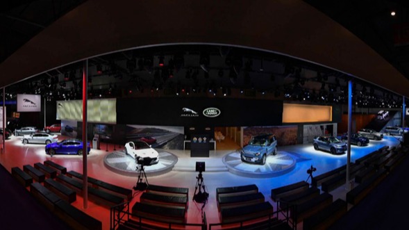 捷豹F-TYPE焕新、路虎卫士归来 十年之际捷豹路虎精神焕发