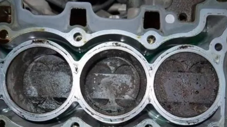 下车就直接熄火?熄火前要做的3件事，看看有没有做错