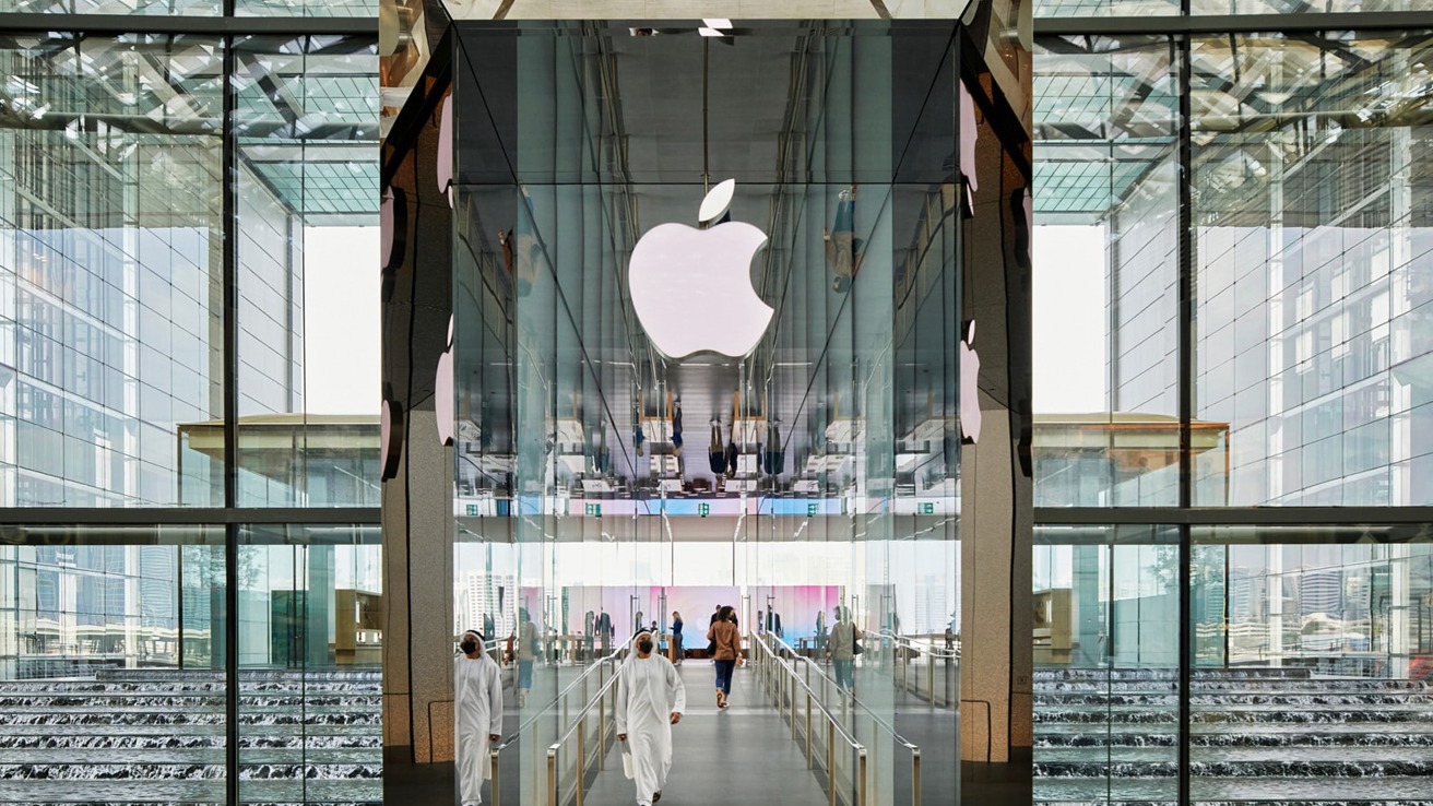 苹果造车内幕再曝光：乔布斯曾提议收购通用，曾与7家车企讨论过