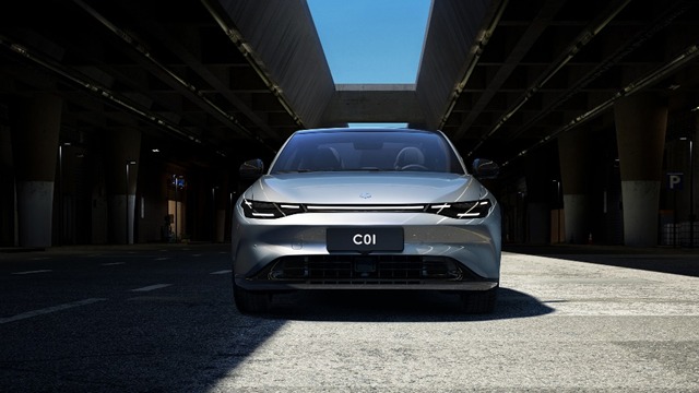 国人买得起的豪华电动轿车 零跑C01预售18万起