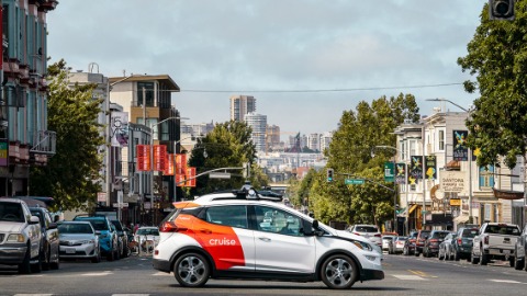 年亏百亿，通用CEO坚持押注无人驾驶