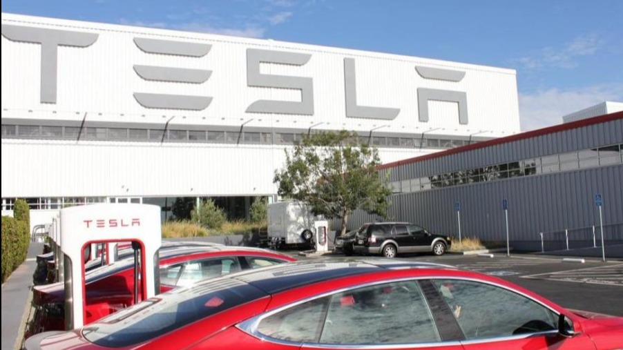 特斯拉刹车疑云：遭多位车主下场指控 真相至今成迷