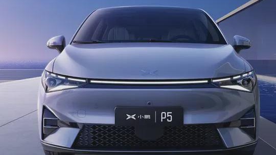 初代、二代造车新势力角逐 新能源的未来谁才是王者？｜2021