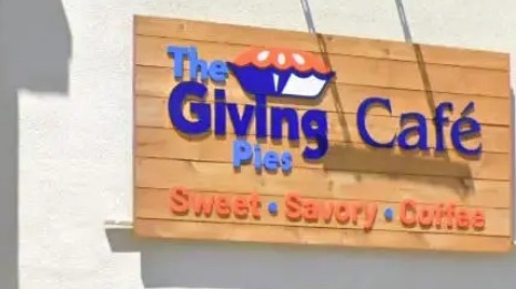 特斯拉员工被曝下单4000块甜点后悔单，烘培店被害惨！马斯克