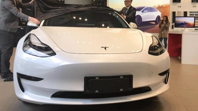 首批国产特斯拉Model 3已到店 最早明年一季度开始交付