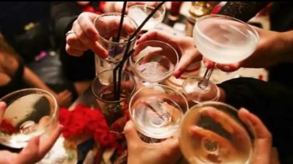 喝完酒之后多久可以开车？判定酒驾可不是闹着玩的