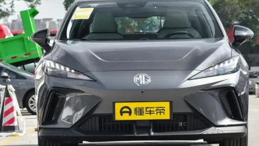 10万级纯电车“之争”，MG4 EV和比亚迪海豚，如何选择？