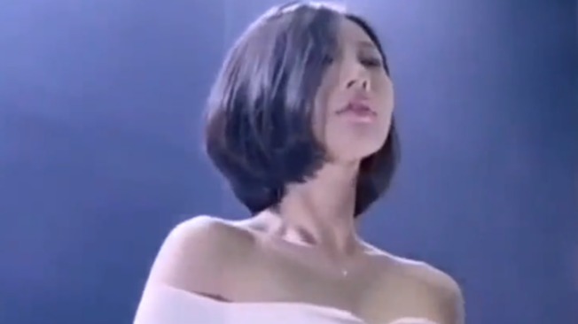 韩国性感美女车模，脸如白玉颜若朝华