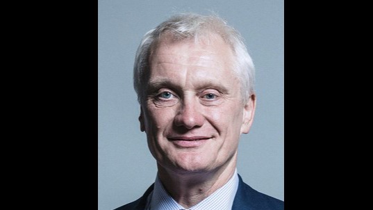 百人会论坛（2021）|英国国际贸易部副部长 Graham Stuart：到2030年英国逐步淘汰汽油、柴油和面包车