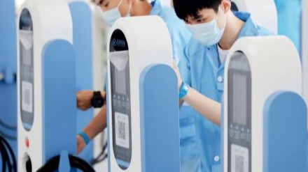 充电1小时排队4小时，新能源车充电难如何破解？