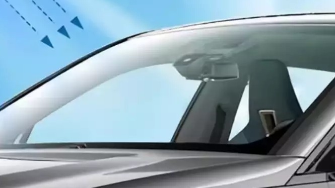 汽车车窗必须贴膜吗？车窗膜不符合规定的还要罚款？