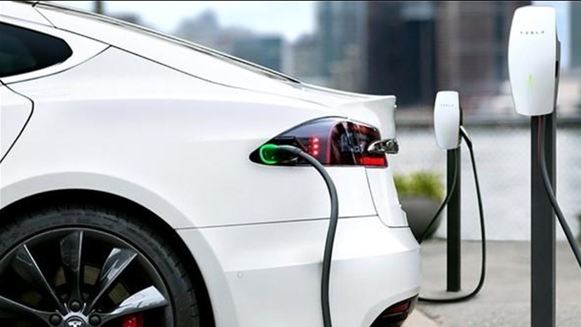 新能源车企年度KPI：比亚迪一骑绝尘，蔚小理集体“扣奖金”