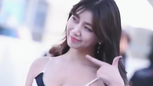 颜值美女车模小姐姐