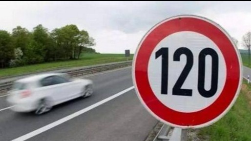 高速上限速120，为啥不是130或者140？知道原因后，打死