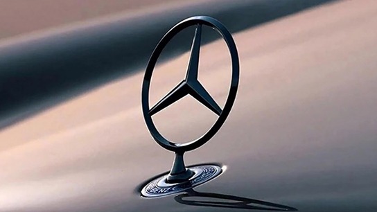 许下星愿，爱在奔驰 | 梅赛德斯-奔驰抗“疫”复工两手抓