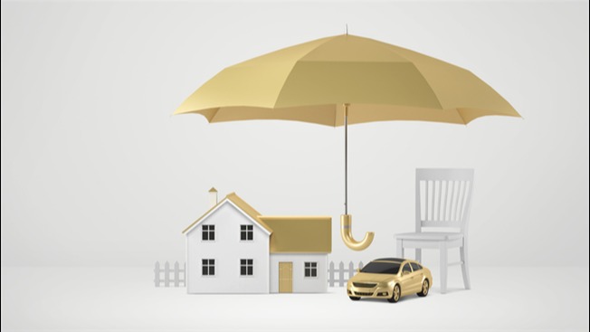 两会观察报道2：汽车人也有民生情怀 这些提案你更Care谁的建议？