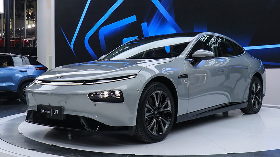 小鹏P7后驱长续航预售24万元起 NEDC续航超550km