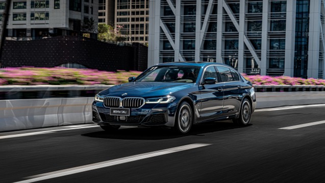 南昆山车神：开着新宝马5系去跑山是种什么体验