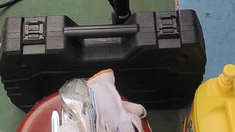 网购两轮电动车入坑被坑自己维修换前轮胎记