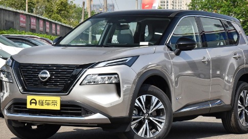 工薪族买车，不妨看日系SUV，340马力配四驱，皮实耐用，开着带劲