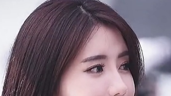 韩国颜值美女车模小姐姐