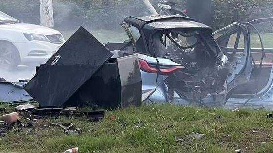 电动汽车撞柱燃烧，新能源汽车安全如何保障？