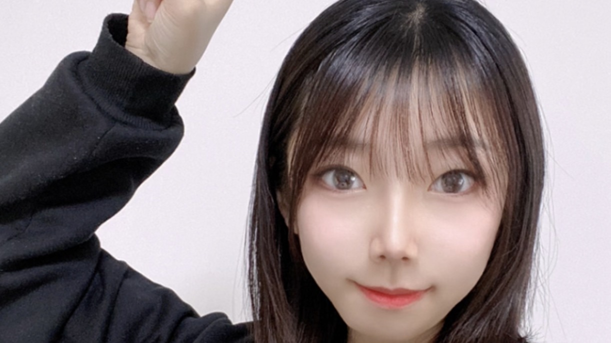 特斯拉Model Y有啥值得买？人在车内头在车外是什么体验