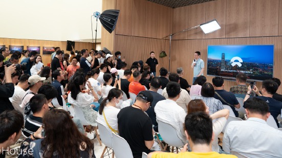 蔚来回到「解放前」 ？| Q2财报全视角