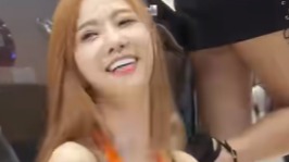 韩国车模韩敏英，车展大秀热舞，圈粉无数！