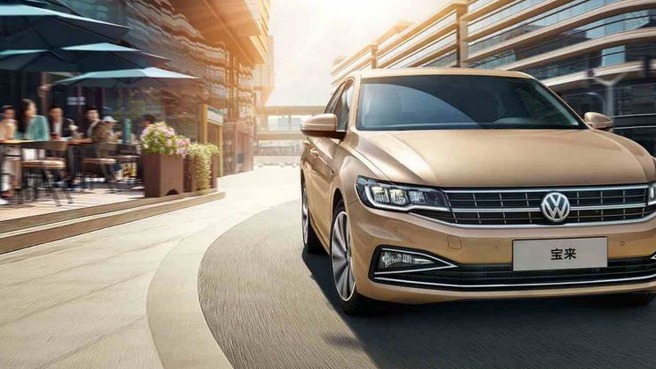 8月轿车销量TOP10：宏光MINIEV月销近5万辆，比亚迪