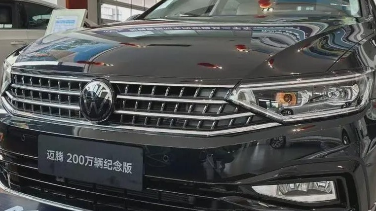 大众迈腾优惠3万！提供1.4T和2.0T，合资B级车标杆，值得买吗？